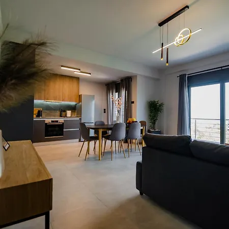 Marimar Panoramic Retreat: Magnificent Space And Breathtaking Gulf View Kalamata Exterior photo