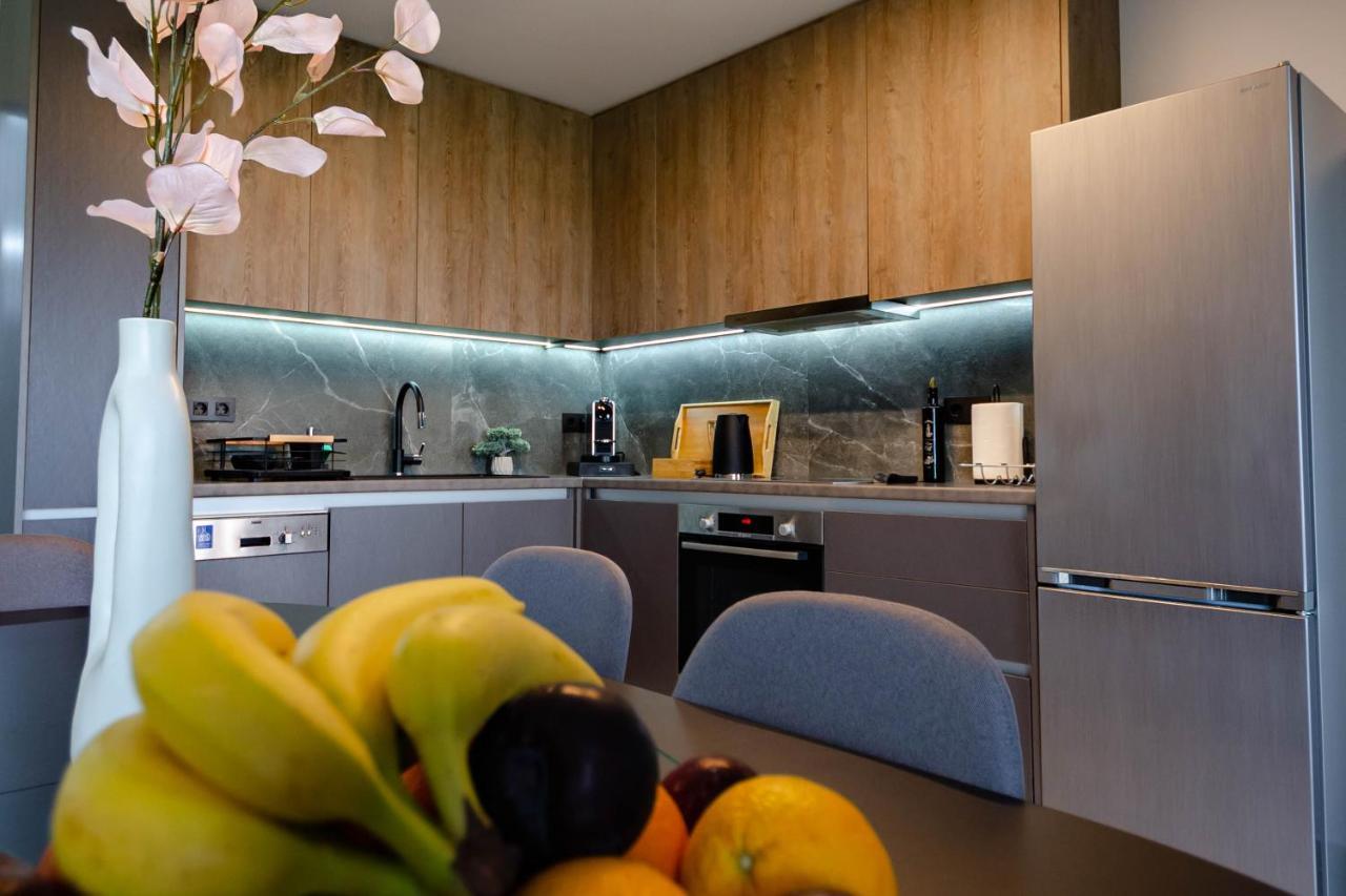 Marimar Panoramic Retreat: Magnificent Space And Breathtaking Gulf View Apartment *